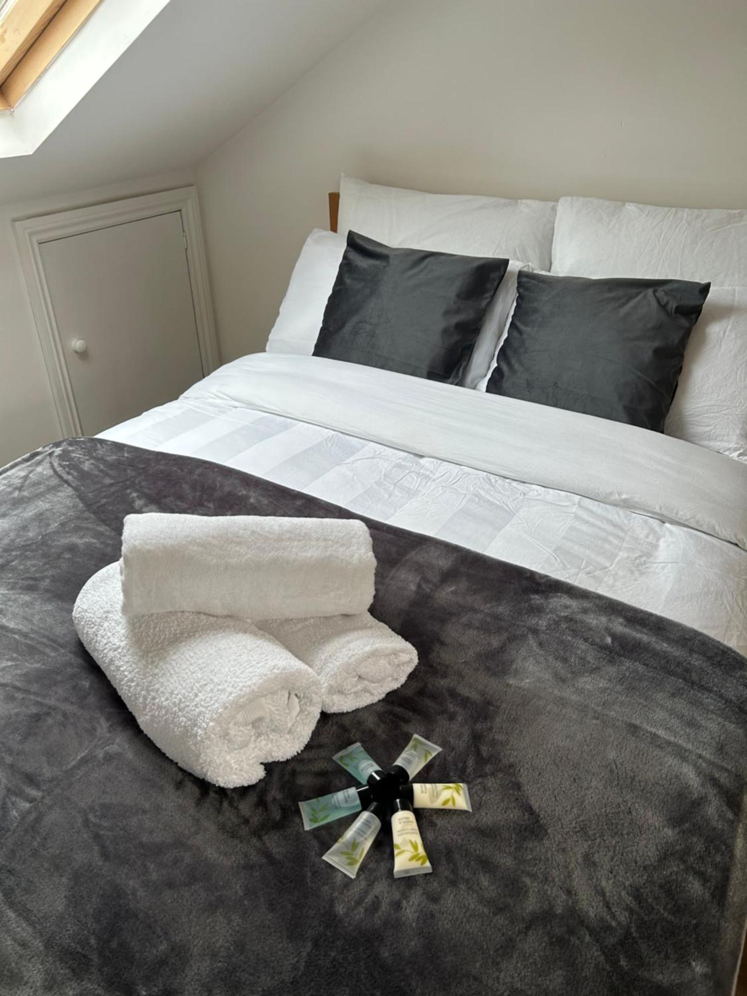 Qties Luxury Home Londyn Zewnętrze zdjęcie